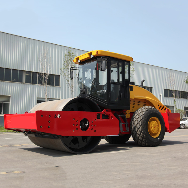 Compactor vibrator cu un singur tambur de 20 de tone