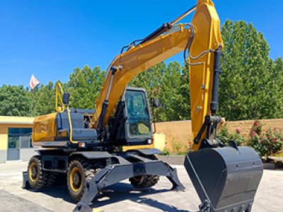 Cunoașteți precauțiile de întreținere zilnică a lopeților, încărcătoarelor, buldozerelor și excavatoarelor?