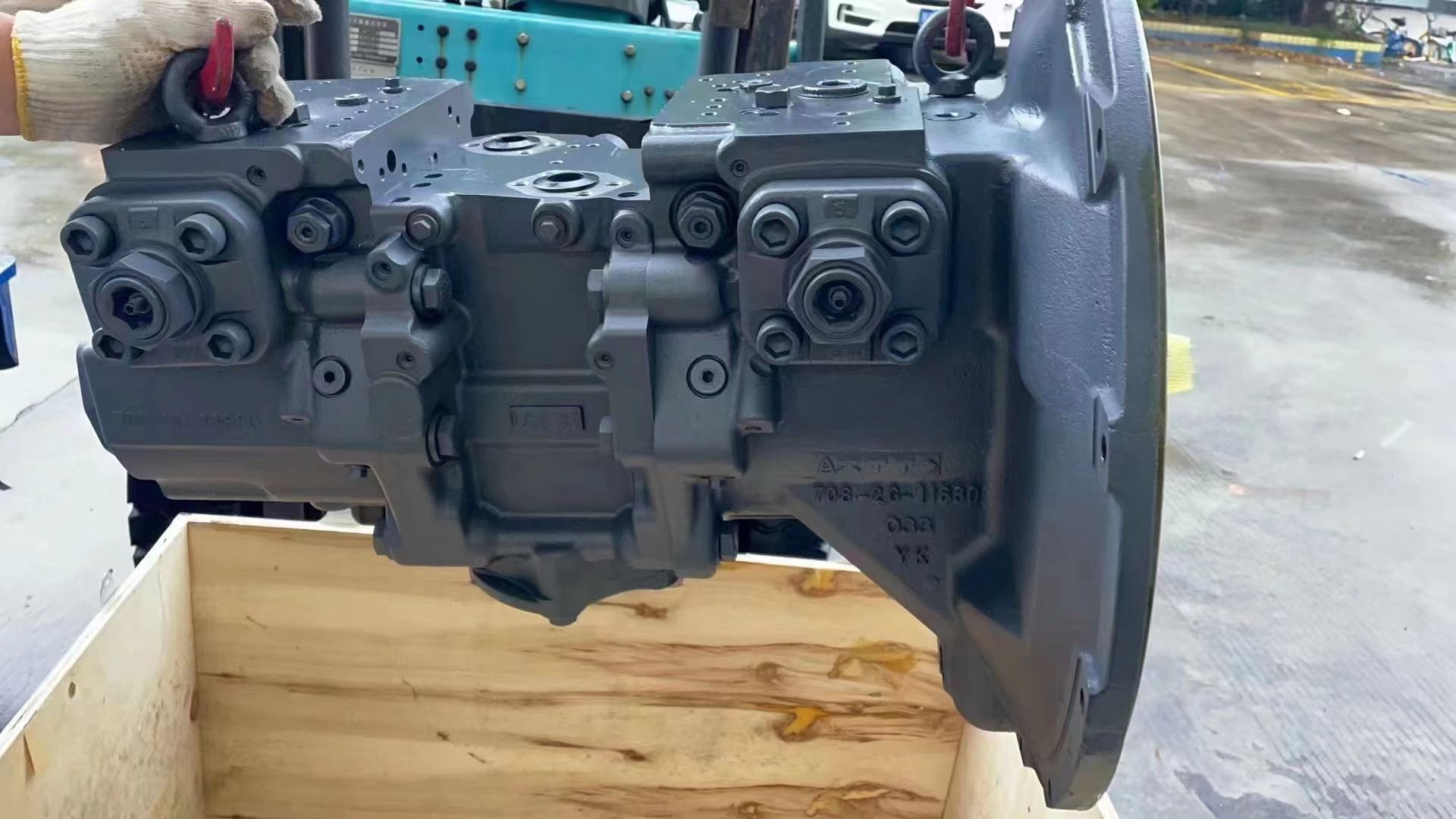 Pompa idraulica originale Komatsu 708-2G-00024 / 11151 Pompa idraulica originale Komatsu 708-2G-00024 / 11151