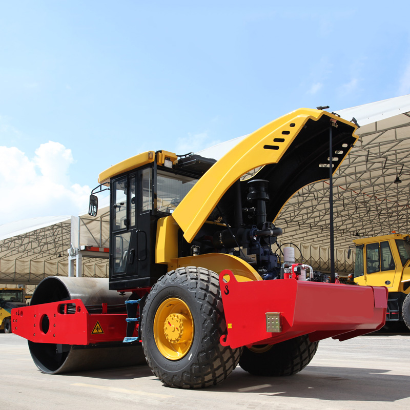 Máy lu dẫn động kép 12 tấn