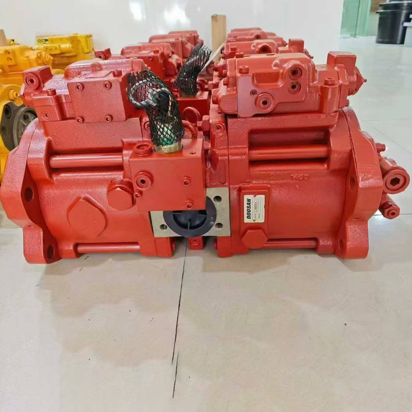 Naujas K3V112DT-HNOV siurblio mazgas