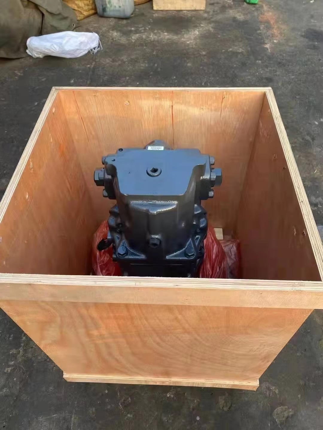 Pompa idraulica originale Komatsu 708-2G-00024 / 11151 Pompa idraulica originale Komatsu 708-2G-00024 / 11151