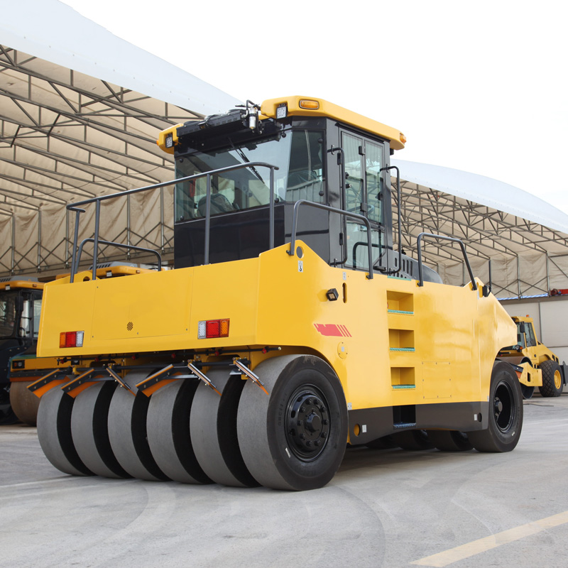 30 Tonluk Lastikli Silindir