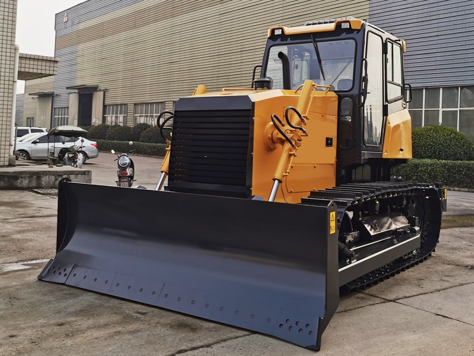 جرافة وزنها 12 طنًا