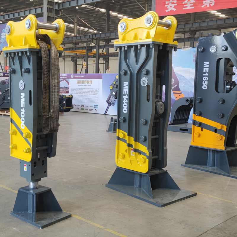 Ciocan hidraulic concasor pentru excavatoare de 38–45t